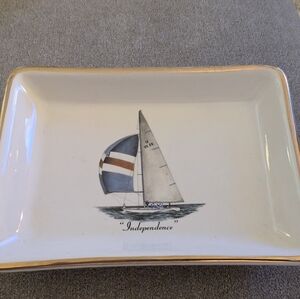Gold-Trim White Porcelain Trinket Dish Vintage Rare "Independance"